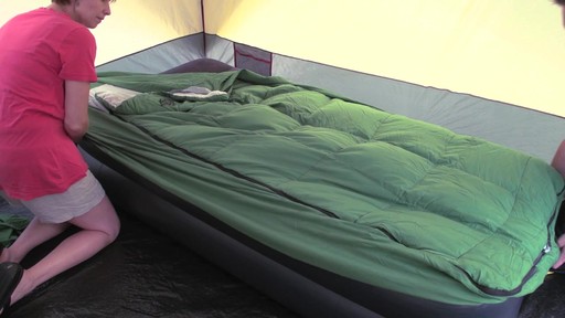 Guide Gear Twin Air Bed Fitted Cover / Sleeping Bag Green - image 3 from the video